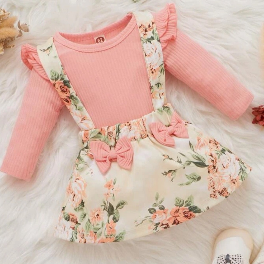 Ruffle trim bodysuit w/ floral criss-cross back skirt